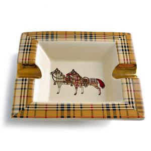 46991 Пепельница 19*19 см