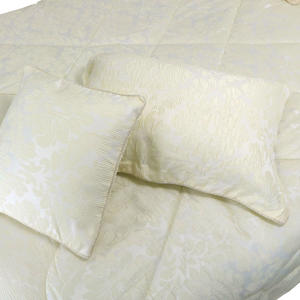 56600 Покрывало с декоративными подушками и чехлами Blanc Mariclo