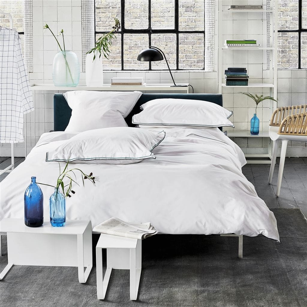 57367 Простыня Astor Midnight aqua DESIGNERS GUILD 180*290 см